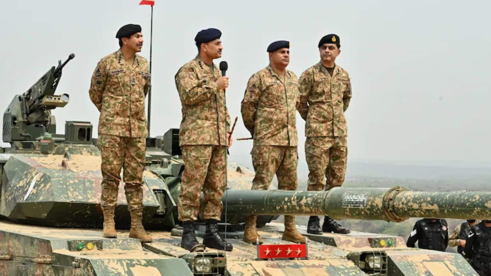 Asim Munir: CDF बनने के बाद पहले ही संबोधन में मुनीर ने भारत के खिलाफ उगला जहर, बोले- 'अगली प्रतिक्रिया होगी और अधिक तेज'