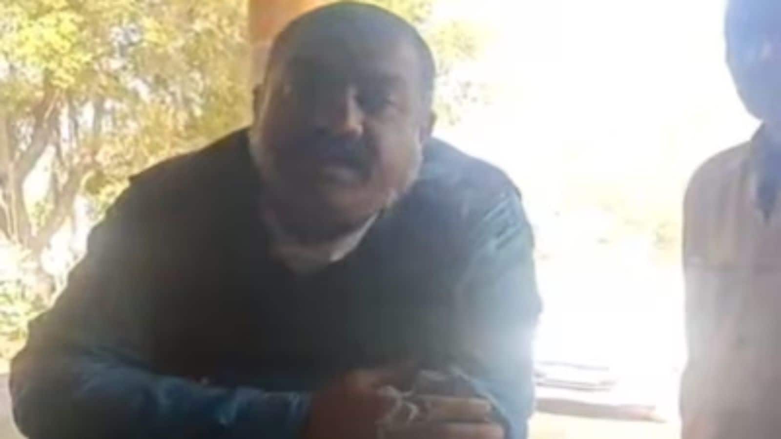 VIDEO: 'मेरा कुछ नहीं होगा...', मध्य प्रदेश के सतना में बीजेपी पार्षद पति की दबंगई का वीडियो वायरल; रेप और धमकाने का है आरोप