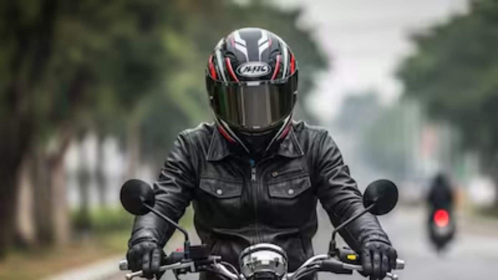 मुंबई में महिला ने बुक की बाइक राइड, सुनसान इलाके में ले जाकर राइडर करने लगा गंदी हरकत; विरोध करने पर पैसे लूटकर हुआ फरार