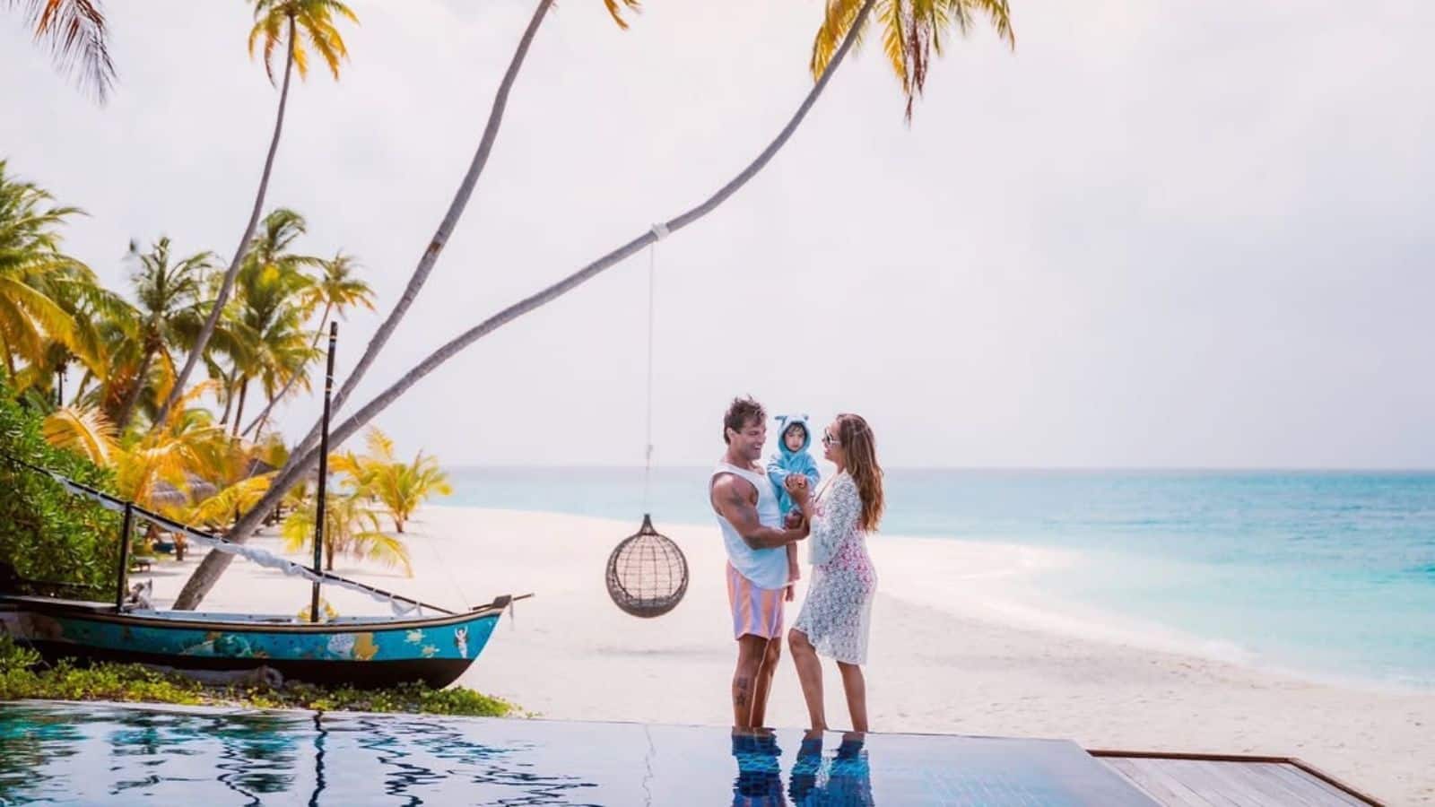 बिपाशा बसु ने खास अंदाज में मनाया क्रिसमस,पति करण सिंह ग्रोवर के लिए शेयर किया ये प्यारा पोस्ट