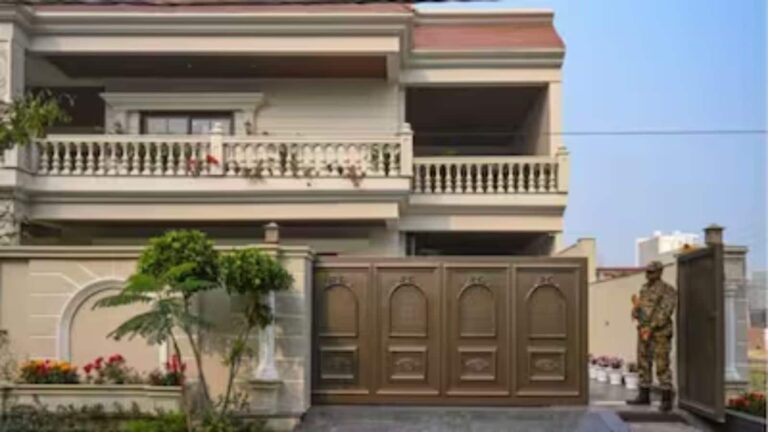 Cough Syrup Case: ED की रेड में सस्पेंड पुलिस के घर से Gucci बैग, Rado घड़ियां बरामद, ₹1,000 करोड़ के कफ सिरप रैकेट पर कार्रवाई तेज