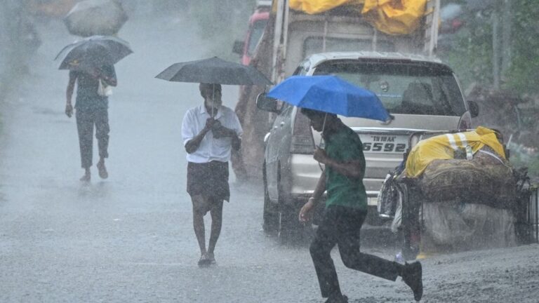 Heavy Rain in Chennai: चक्रवात Ditwah के कारण चेन्नई में भारी बारिश की संभावना, IMD ने जारी किया रेड अलर्ट