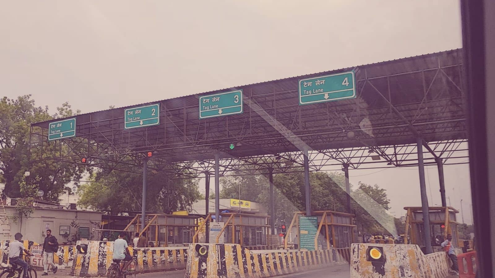 'जनवरी तक टोल-फ्री क्यों नहीं किया जाता?' प्रदूषण नियंत्रण के लिए SC ने दिल्ली के 9 प्लाजा बंद करने का दिया आदेश