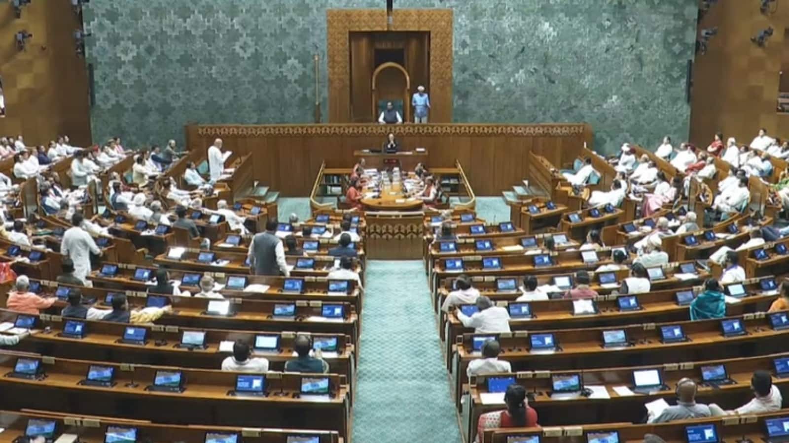 Right to Disconnect Bill 2025: अब ऑफिस टाइम के बाद मिलेगा ‘नो कॉल–नो ईमेल’ का हक, लोकसभा में NCP नेता ने पेश किया ये खास बिल