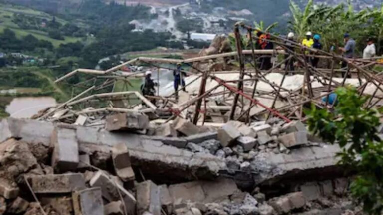 South Africa: दक्षिण अफ्रीका में निर्माणाधीन हिंदू मंदिर ढहने से 4 की मौत, मरने वालों में भारतीय मूल का एक व्यक्ति भी शामिल
