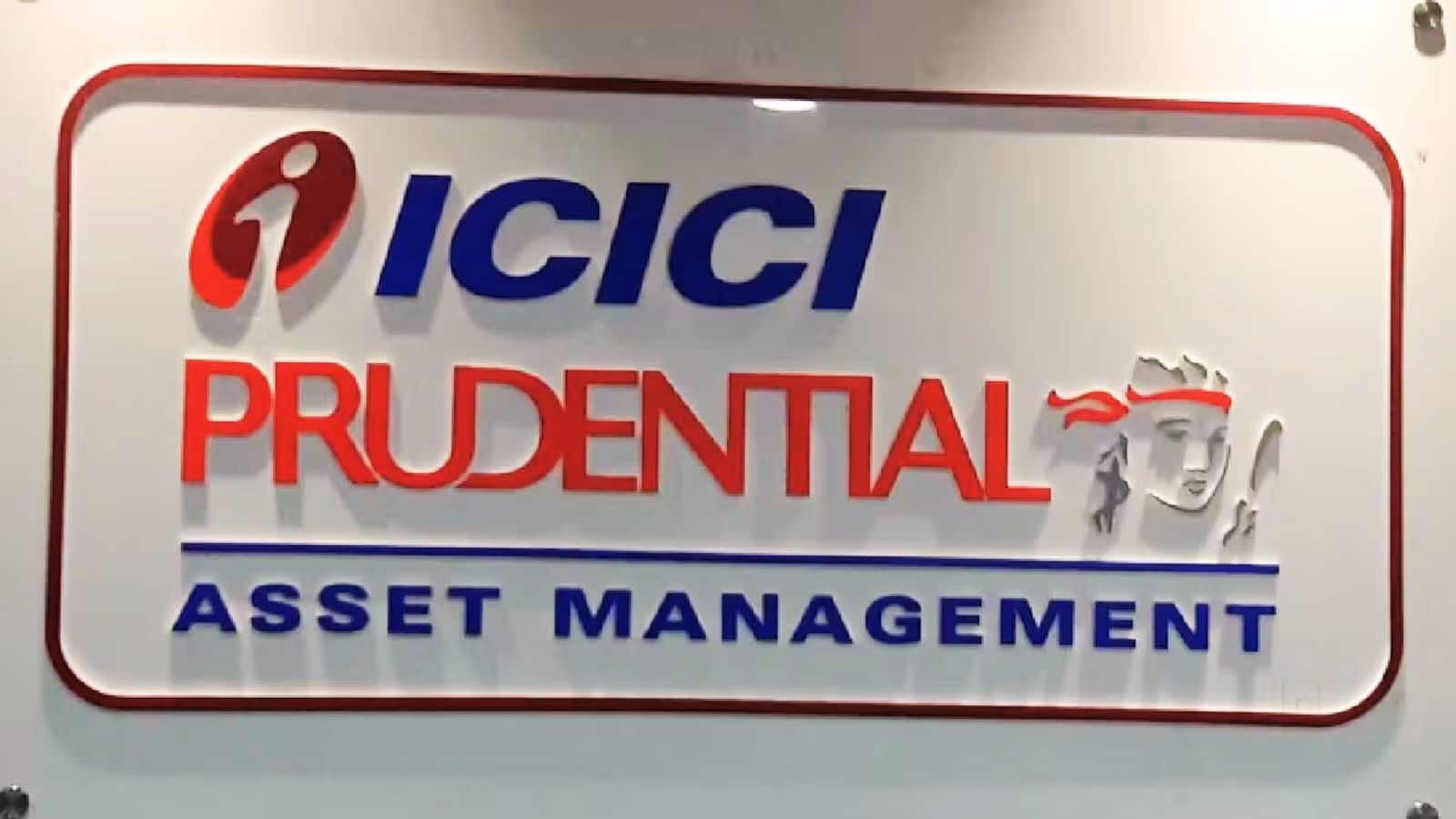 ICICI Prudential AMC IPO: आखिरी दिन QIB और NII की भारी डिमांड से 3.51 गुना सब्सक्राइब हुआ इश्यू, लेटेस्ट GMP के साथ जानिए पूरी डिटेल्स