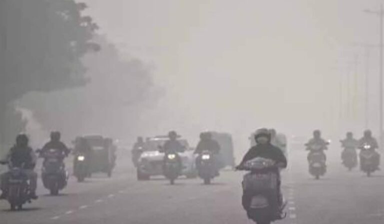 Weather Update: झारखंड में अगले 24 घंटे में पारा तेजी से फिसलेगा, रांची और आसपास के जिलों में ठिठुरन बढ़ेगी