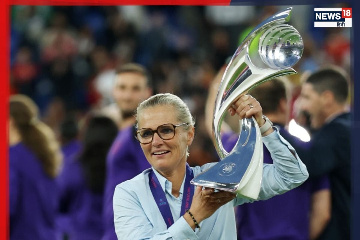 इंग्लैंड महिला टीम की मुख्य कोच सारिना विगमैन को मानद डेमहुड से सम्मानित