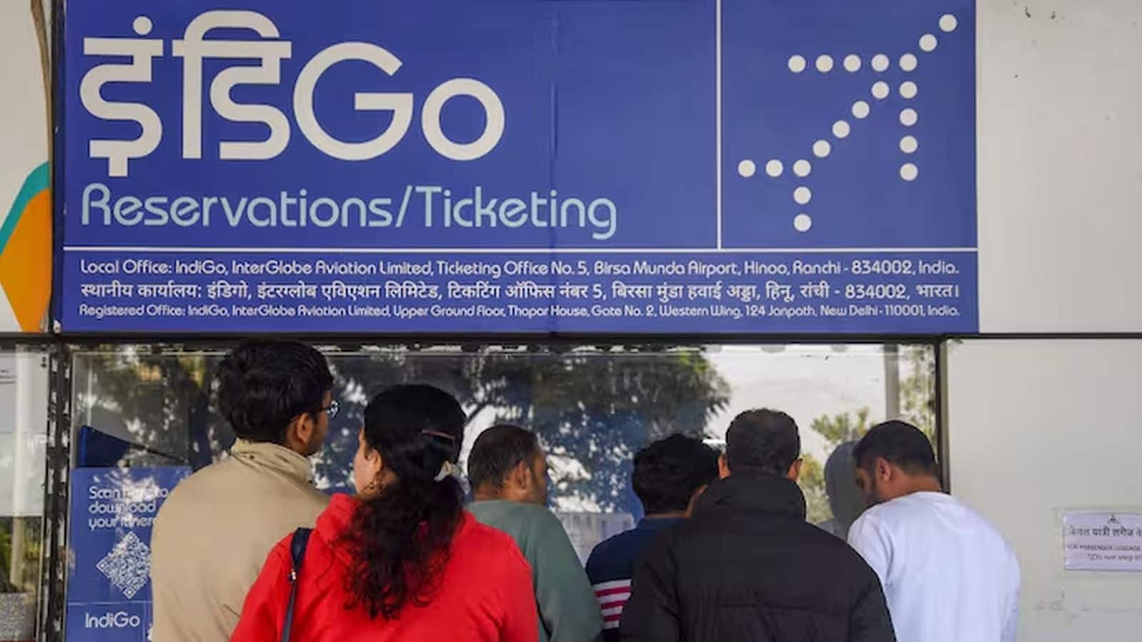 Indigo Crisis: क्या इंडिगो 900 नए पायलटों को हायर कर सकती है? संकट के बीच एयरलाइन की बड़ी तैयारी, जानें- डिटेल्स