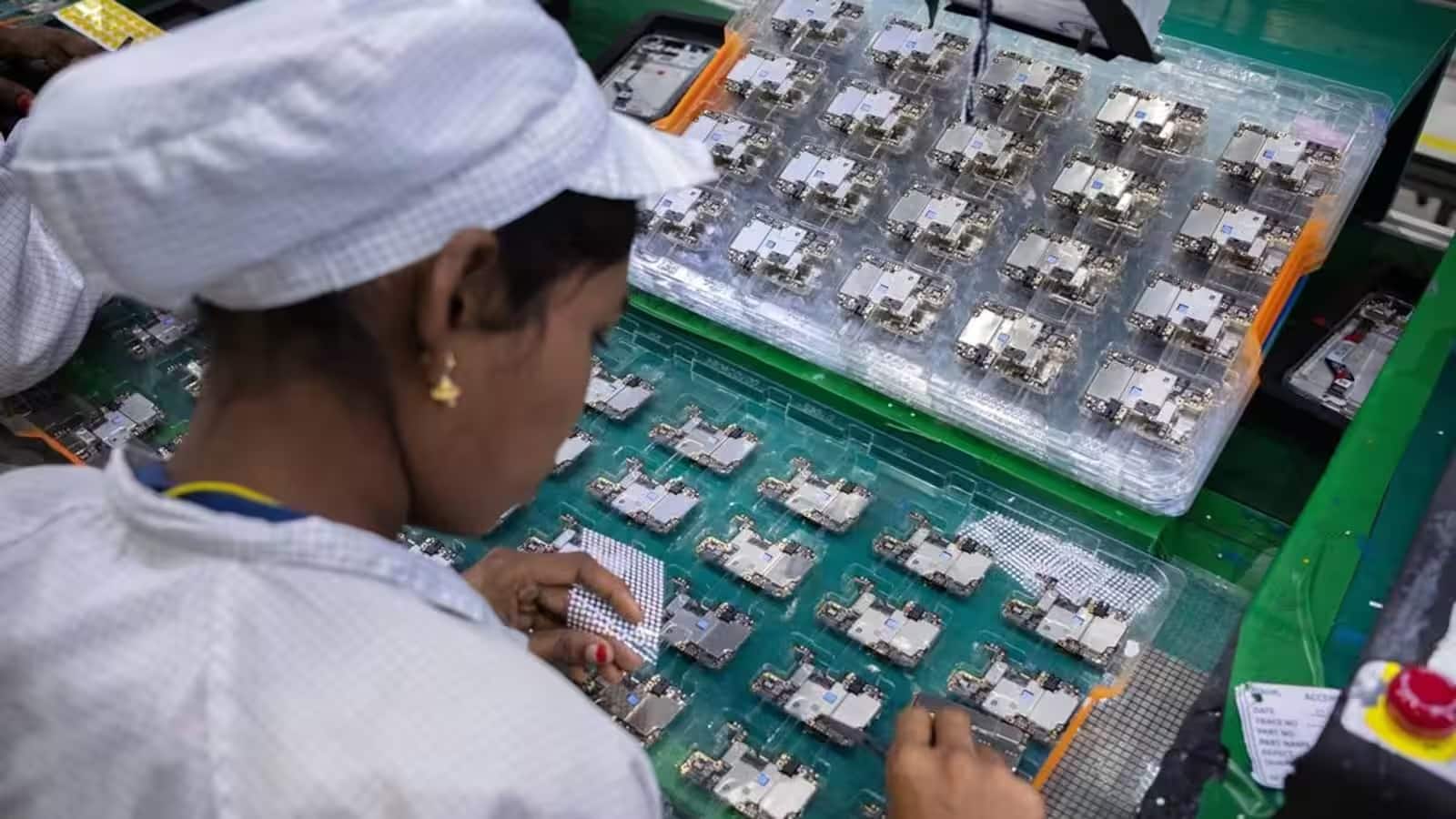 Kaynes Tech Share Price: कोटक ने खाते में पकड़ी भारी गड़बड़ी! शेयर धड़ाम, फटाफट चेक करें क्या है मामला