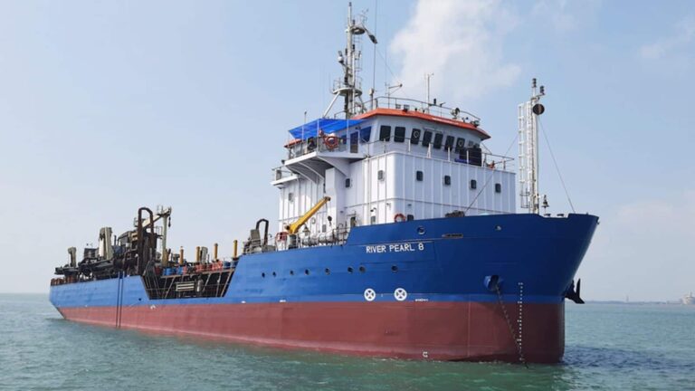 Stocks To Buy: 40% तक बढ़ सकता है यह शिपबिल्डिंग स्टॉक, नुवामा ने ₹2,500 रुपये का दिया टारगेट