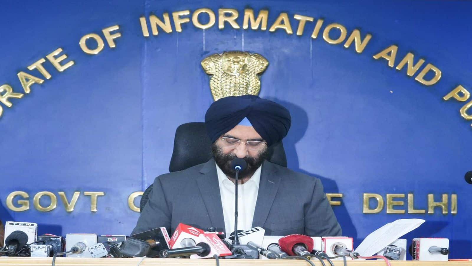 Delhi Air Pollution: पर्यावरण मंत्री सिरसा ने प्रदूषण के लिए दिल्लीवासियों से मांगी माफी, गंभीर AQI के लिए AAP को ठहराया दोषी