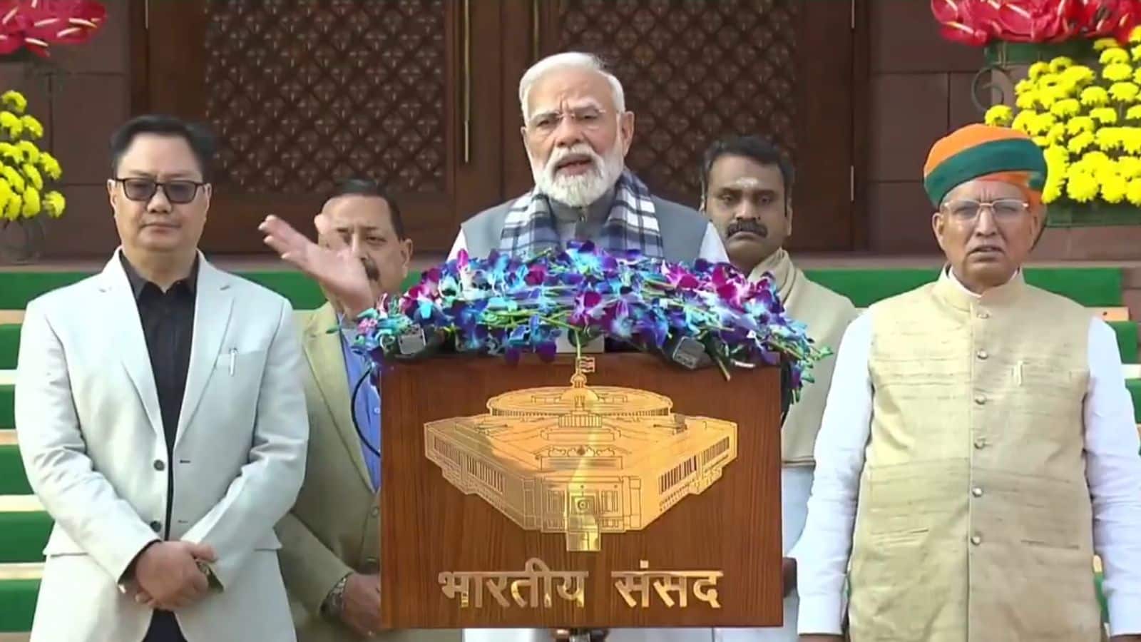 PM मोदी के 'ड्रामा' अटैक से बिफरा विपक्ष, कांग्रेस, सपा और TMC ने किया पलटवार