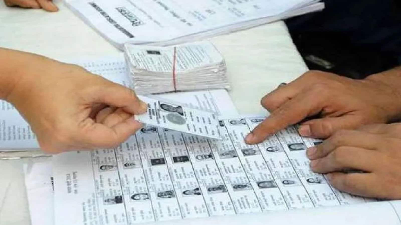 Noida voter verification: नोएडा में SIR प्रक्रिया लगभग पूरी, 18,000 'लापता' मतदाता मिले, 76% फॉर्म BLO ऐप पर अपलोड