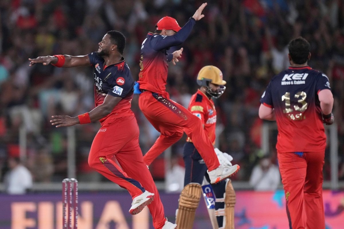 रॉयल चैलेंजर्स ने मिनी ऑक्शन में खरीदे कितने खिलाड़ी, अब कैसी है टीम