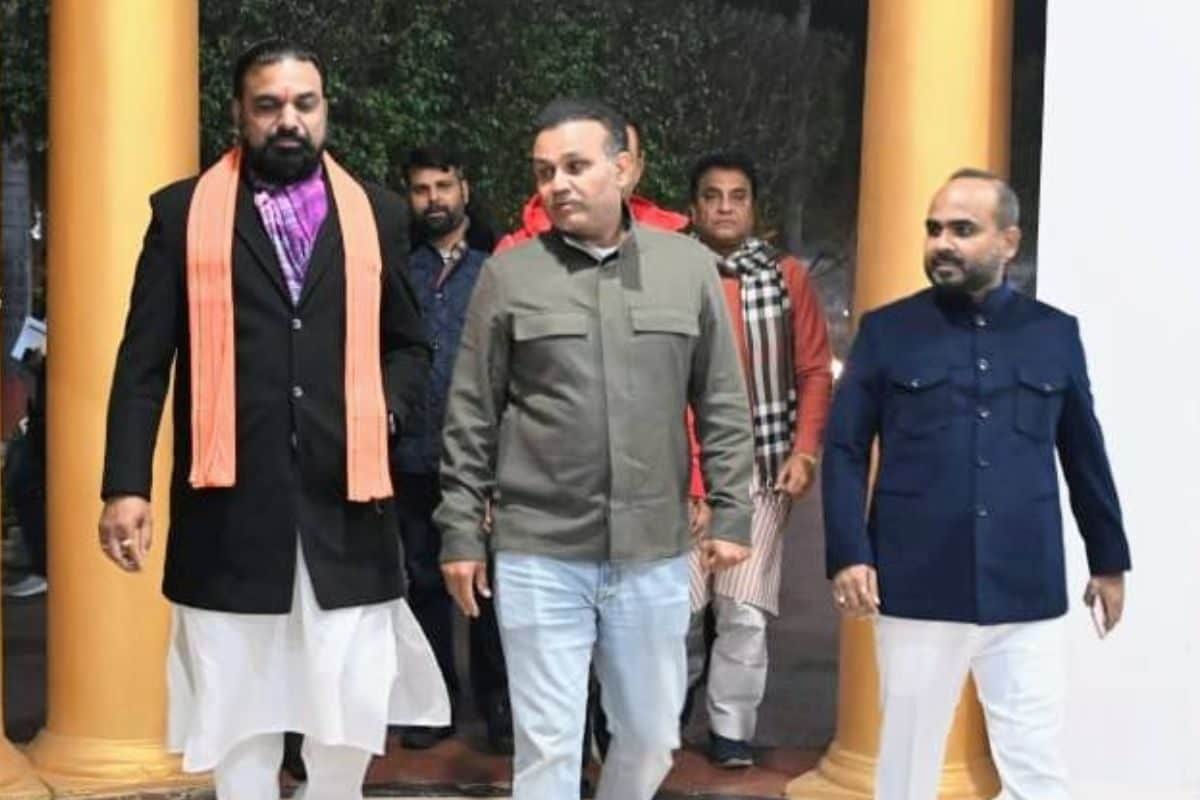 बिहार क्रिकेट को मिलेगी नई उड़ान! सम्राट चौधरी से मिले वीरेंद्र सहवाग-PHOTOS