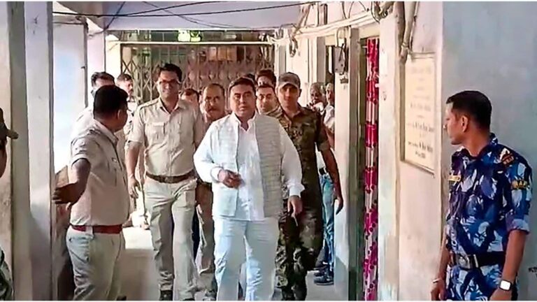 TMC नेता शाहजहां शेख के खिलाफ मुख्य गवाह को कार को ट्रक ने मारी टक्कर, बेटे और ड्राइवर की मौत