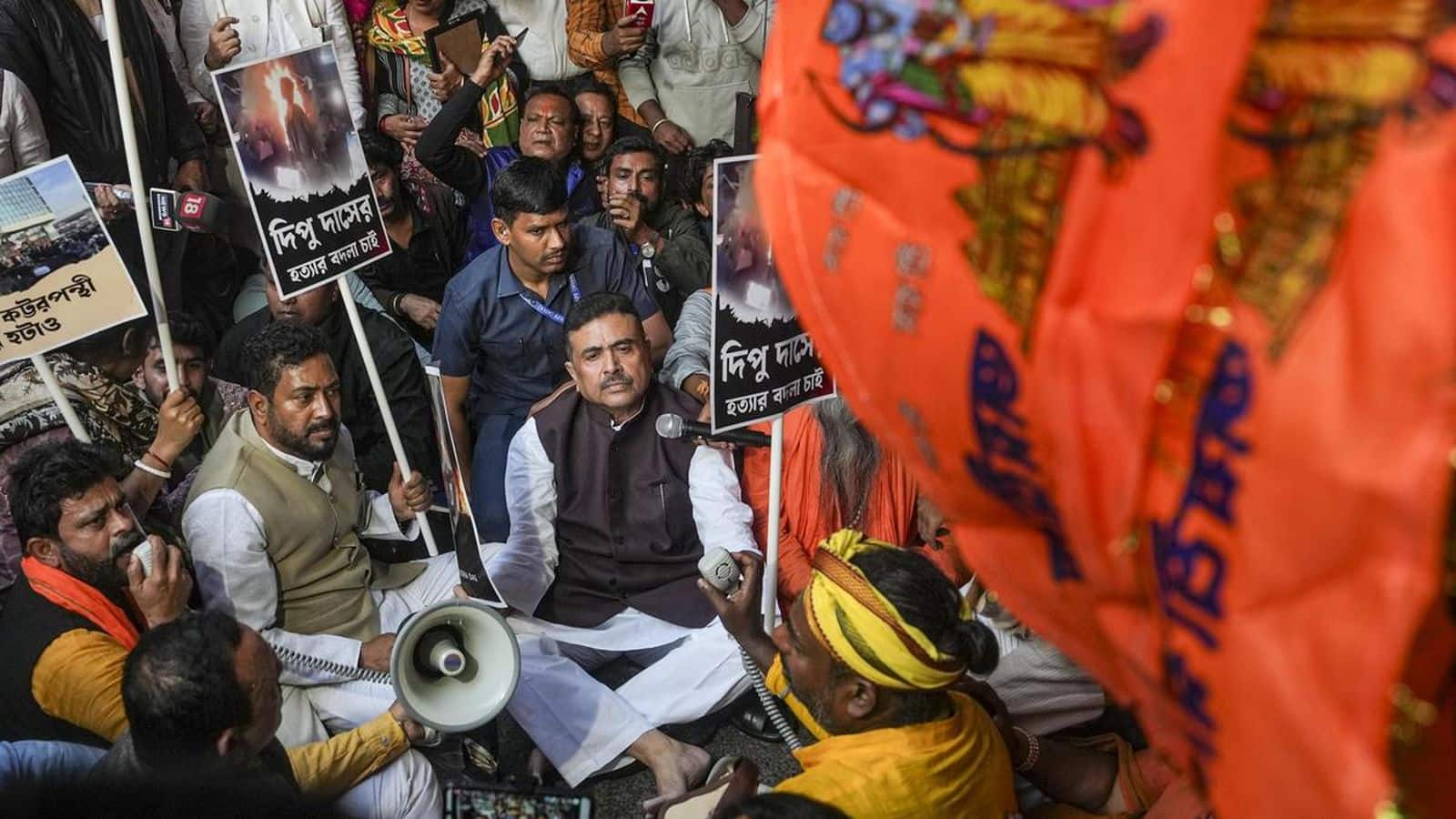 India-Bangladesh Row: 'कोलकाता में काम नहीं करने देंगे'; भारत के साथ तनाव के बीच बांग्लादेश मिशन को सुवेंदु अधिकारी की चेतावनी