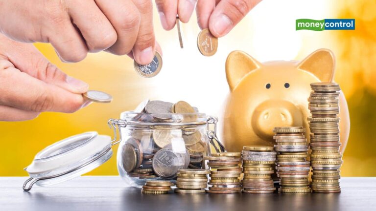 ये बैंक FD पर दे रहा है 8% का इंटरेस्ट, जानें कहां पैसा लगाने पर मिलेगा ज्यादा फायदा