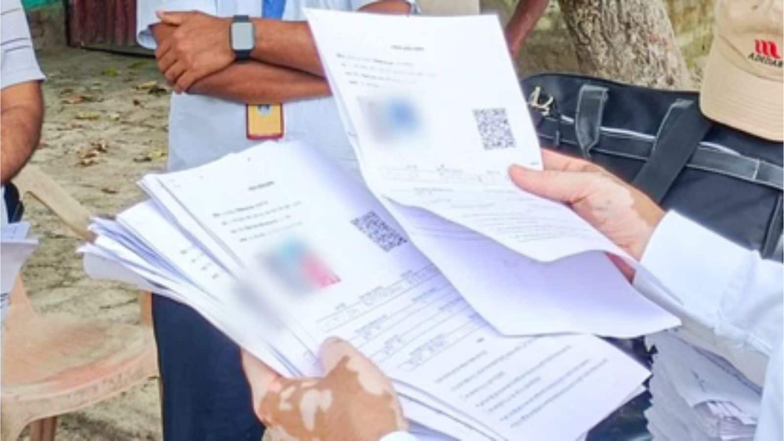 SIR ड्राफ्ट लिस्ट में TMC विधायक के भतीजे महबूब हसन का नाम गायब, पश्चिम बंगाल के डोमकल में सियासी हलचल तेज