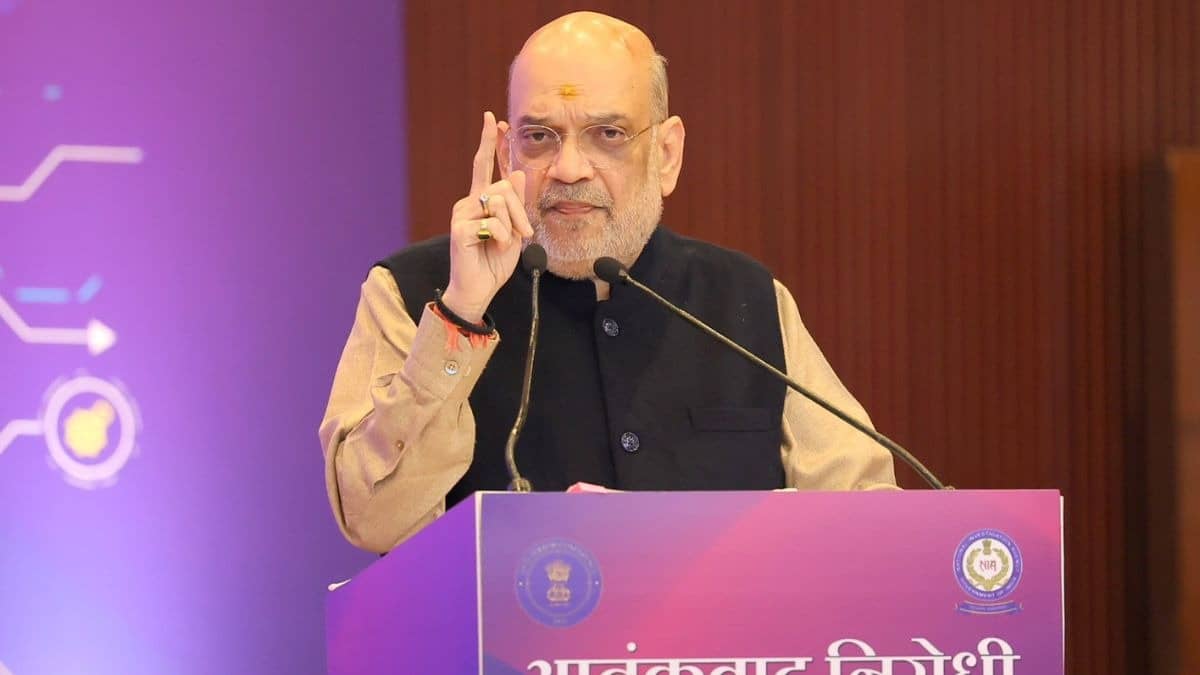 दिल्ली धमाका: 40 किलो विस्फोटक का हुआ था इस्तेमाल, अमित शाह बोले-'आतंकियों को दिया करारा जवाब'