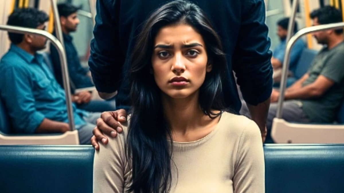 'हाथ लगाया, पैर सटाए, मेरा सब्र टूट गया...', बेंगलुरु मेट्रो में 45 साल के अधेड़ ने लड़की को छूआ, फिर खाए 2 थप्पड़