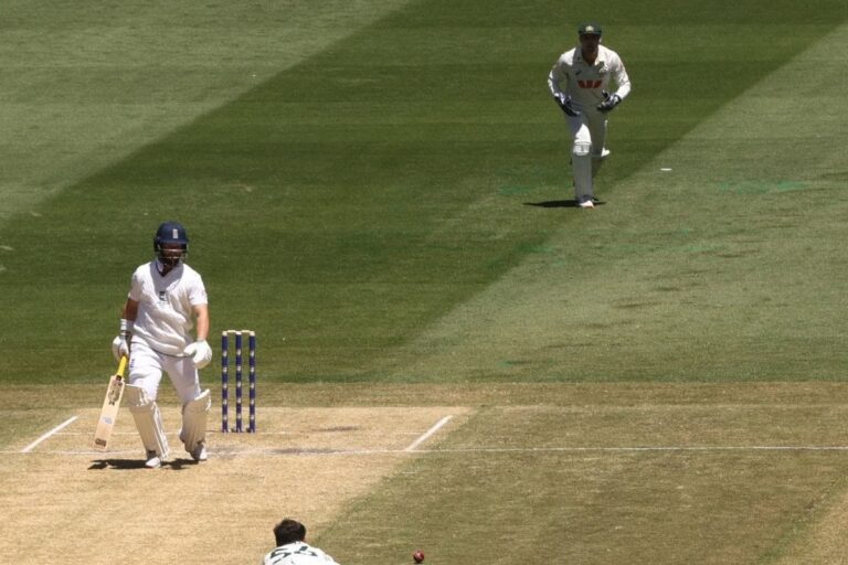 क्या मजाक है, इंग्लैंड जीता लेकिन पूर्व कप्तान का गुस्सा सातवें आसमान पर