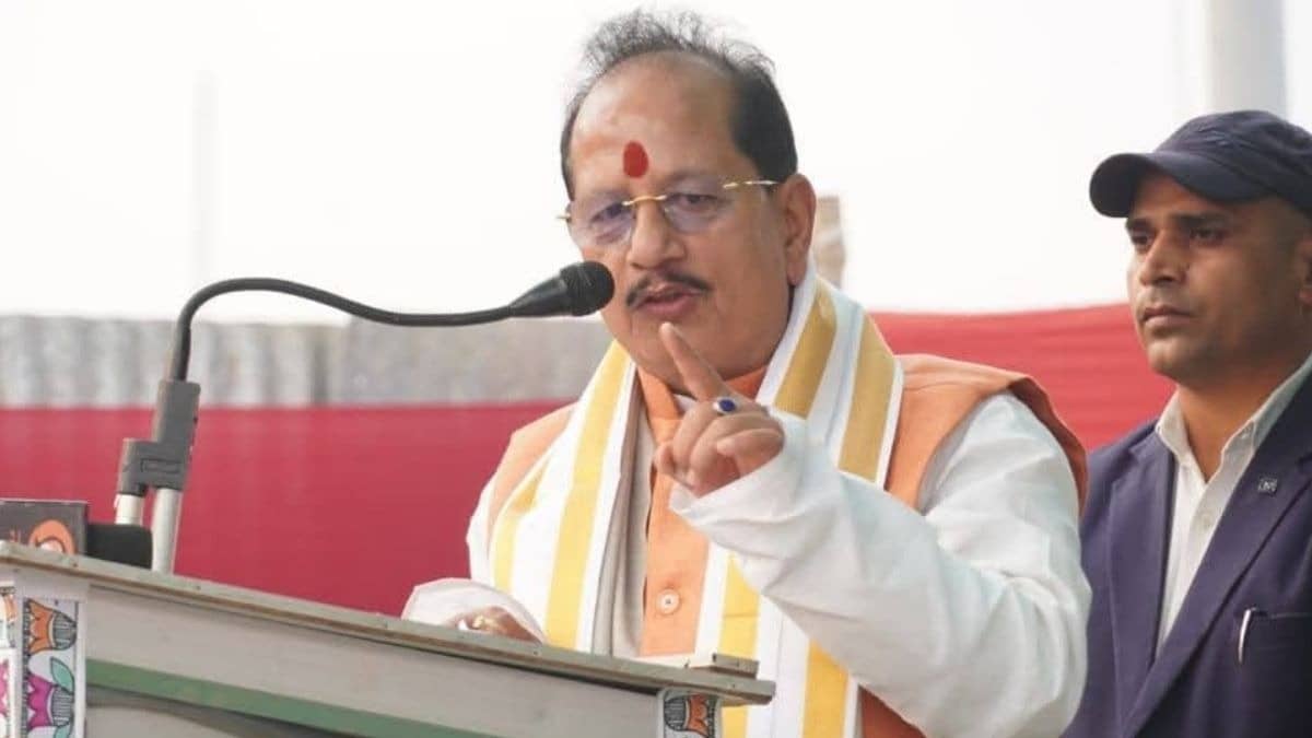 Bihar: एक्शन में डिप्टी CM विजय सिन्हा, अधिकारियों को चेताया- बस 15 दिन... अगली बार हम थर-थर कांपने भी नहीं देंगे; जानिए पूरा मामला