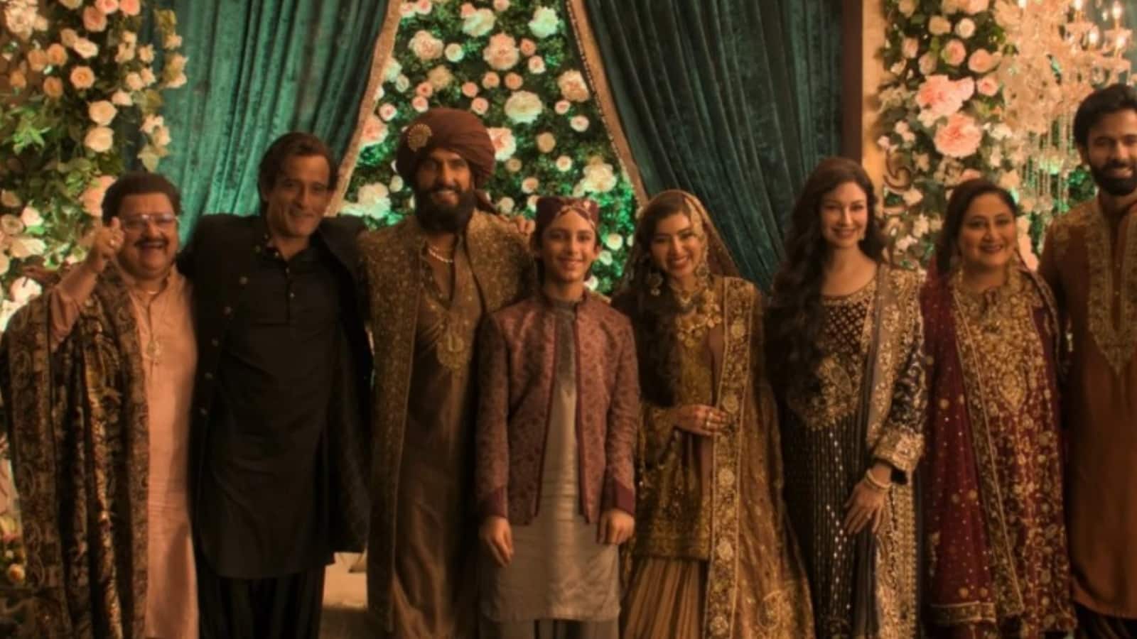 Dhurandhar box office collection day 7: रणवीर सिंह की फिल्म ने 'रेड 2' के लाइफटाइम कलेक्शन को पछाड़ते हुए 207 करोड़ का आंकड़ा किया पार