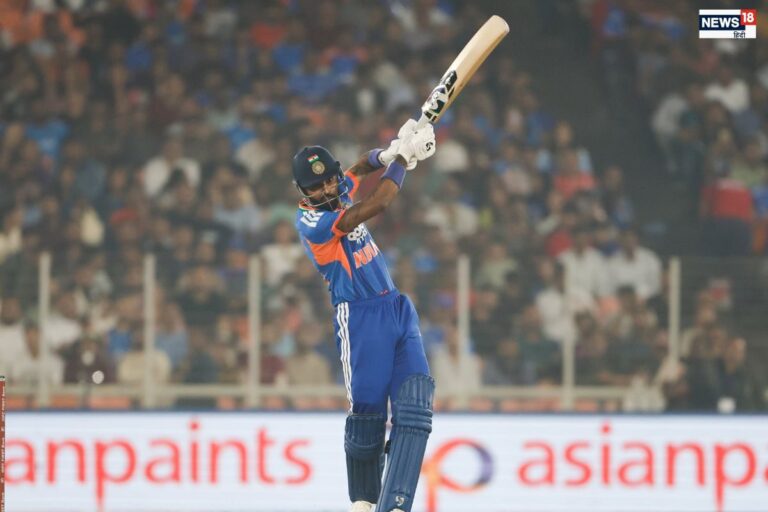 300 का स्ट्राइक रेट..पलक झपकते ठोकी फिफ्टी, हार्दिक ने तोड़ा अभिषेक का रिकॉर्ड