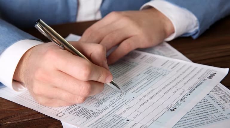 Personal Loan: पर्सनल लोन लेने से पहले इन बातों का रखेंगे ध्यान तो काफी फायदे में रहेंगे