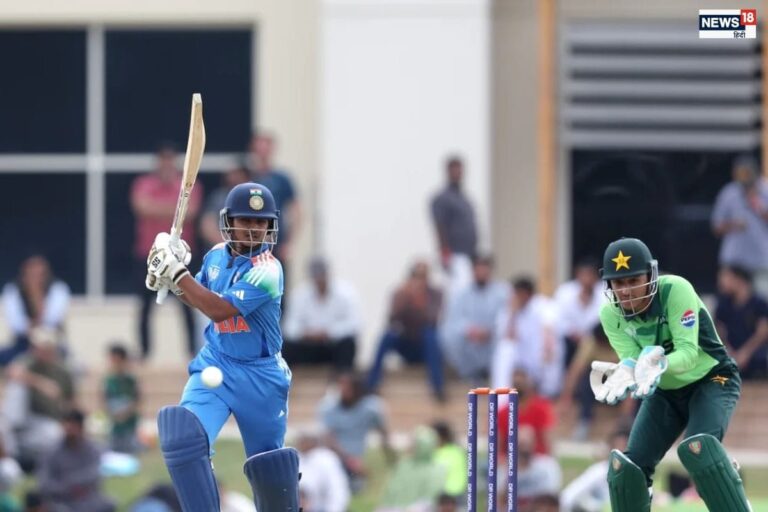 आरोन जॉर्ज ने बल्ले तो देवेन्द्रन ने गेंद से बजाई PAK की बैंड, भारत की बड़ी जीत