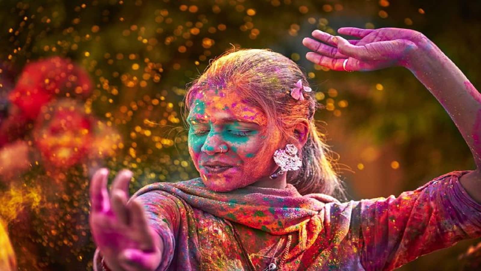 Holi 2026: साल 2026 में इस दिन मनाया जाएगा होली का त्योहार, जानें होलिका दहन का सही मुहूर्त