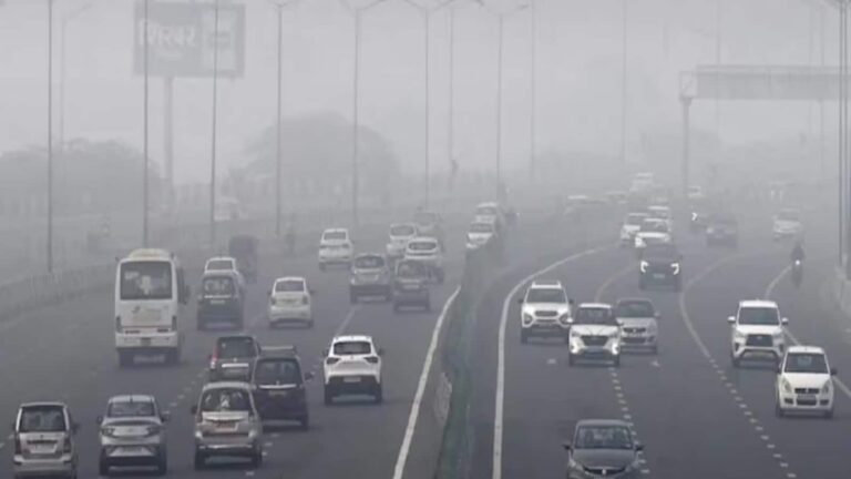 कोलकाता में धूप और गर्मी के बीच राहत, लेकिन AQI अब भी खराब, भीड़ वाले इलाकों में मास्क जरूरी