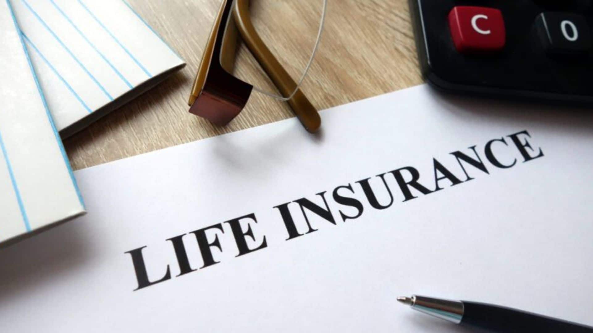 Insurance Stocks : पूरा इंश्योरेंस सेक्टर बाजार के फोकस में, इन दो बड़ी खबरों ने मचाई हलचल