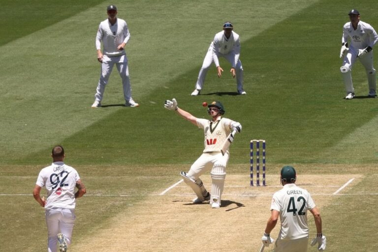 Opinion: कोलकाता पिच पर सवाल तो मेलबर्न आईसीसी को कैसे बर्दास्त ?