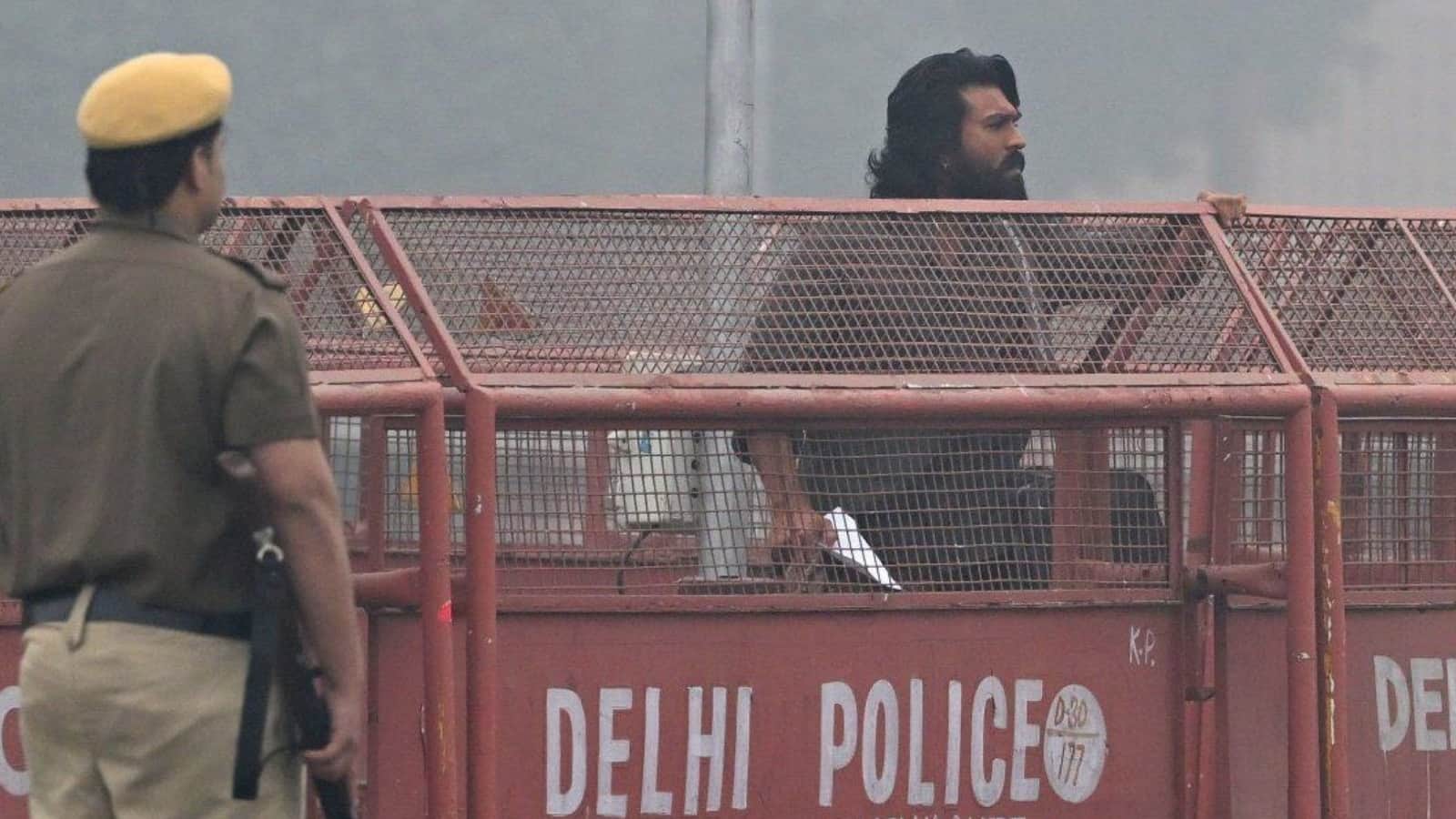 Ram Charan: दिल्ली के संसद और इंडिया गेट के पास दिखे राम चरण, पेड्डी की लीक हुई फोटो