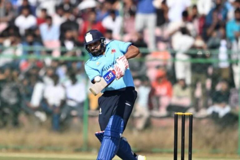 हिटमैन ने जयपुर में बिखेरा जलवा, 175 के स्ट्राइक रेट से ठोंका शतक