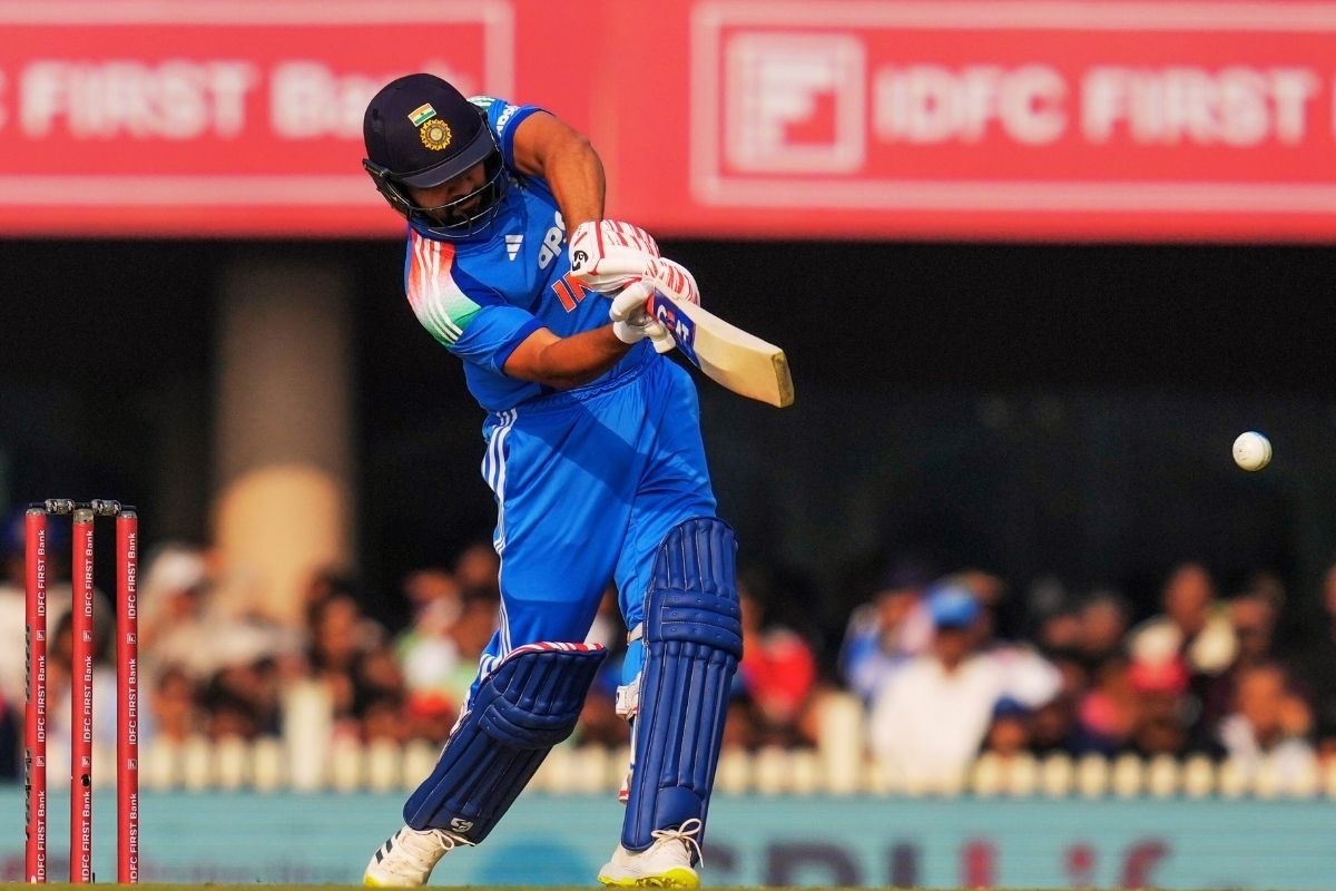 अफरीदी के छक्कों का रिकॉर्ड तोड़ने के बाद अब किस नए कीर्तिमान पर रोहित की नजर