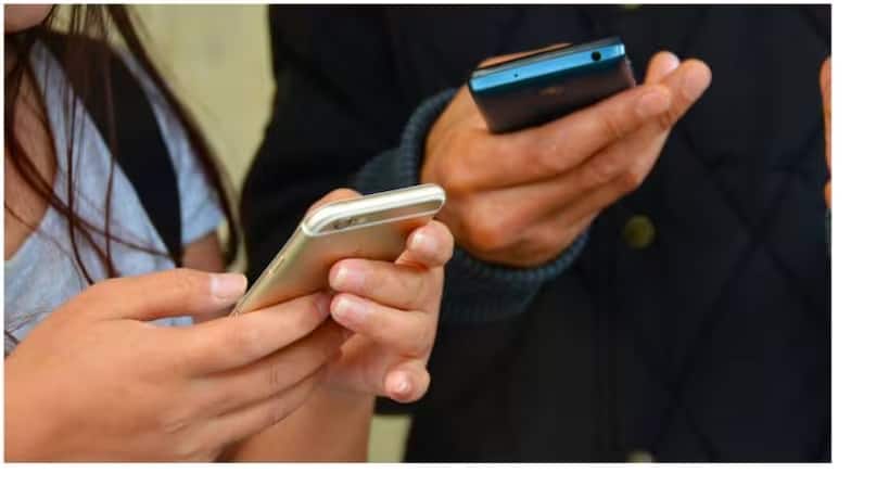 Rajsthan: इन गांवों में महिलाओं के स्मार्ट फोन इस्तेमाल करने पर लगा बैन, पंचायत ने सुनाया अजीबोगरीब फैसला