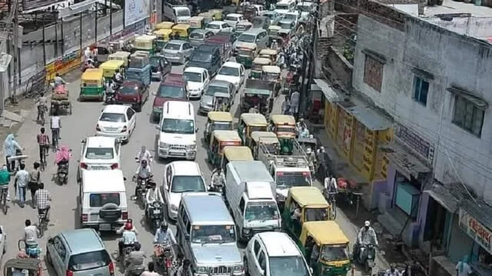 Varanasi Traffic Diversion 2026: न्यू ईयर 2026 से पहले वाराणसी पुलिस ने जारी किया अलर्ट, 5 जनवरी तक ट्रैफिक डायवर्जन रहेंगे लागू
