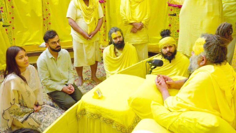 विराट कोहली और अनुष्का शर्मा पहुंचे वृंदावन, प्रेमानंद जी महाराज से लिया आशीर्वाद