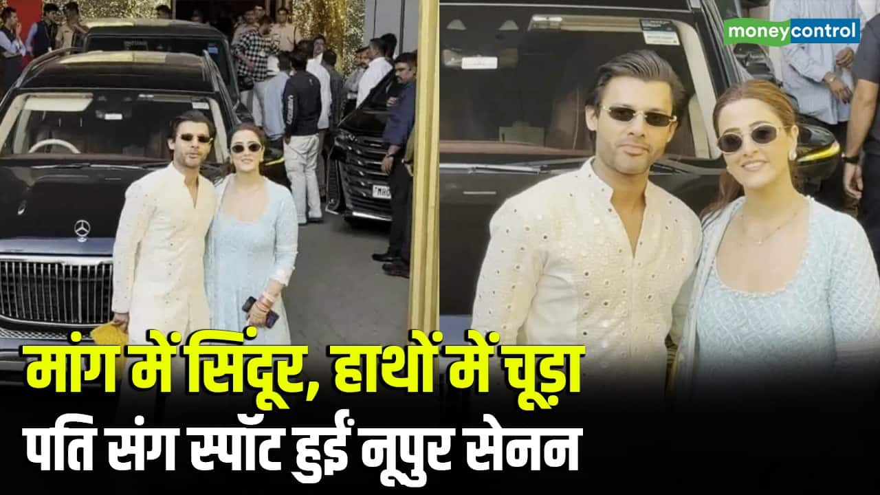 मांग में सिंदूर, हाथों में चूड़ा पति संग नजर आईं नूपुर सेनन