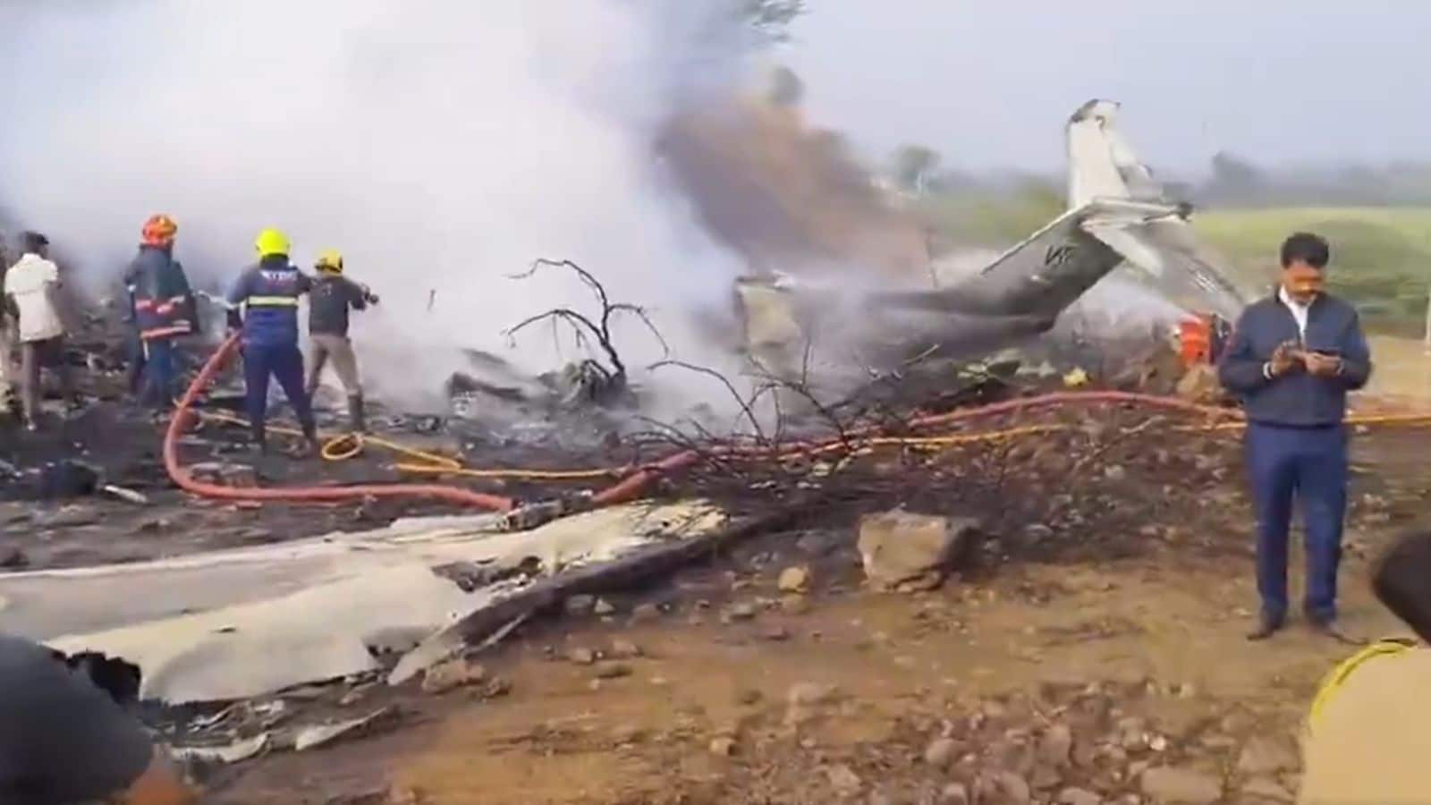 Ajit Pawar Plane Crash: पायलट ने नहीं दिया मेडे कॉल या SOS, दिख रहा था रनवे! फिर कैसे क्रैश हो गया अजित पवार का विमान?