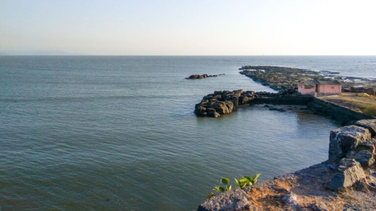 Long Weekend 2026: लॉन्ग वीकेंड के लिए परफेक्ट हैं भारत की ये 5 खूबसूरत जगहें, आपका ट्रिप रहेगा यादगार