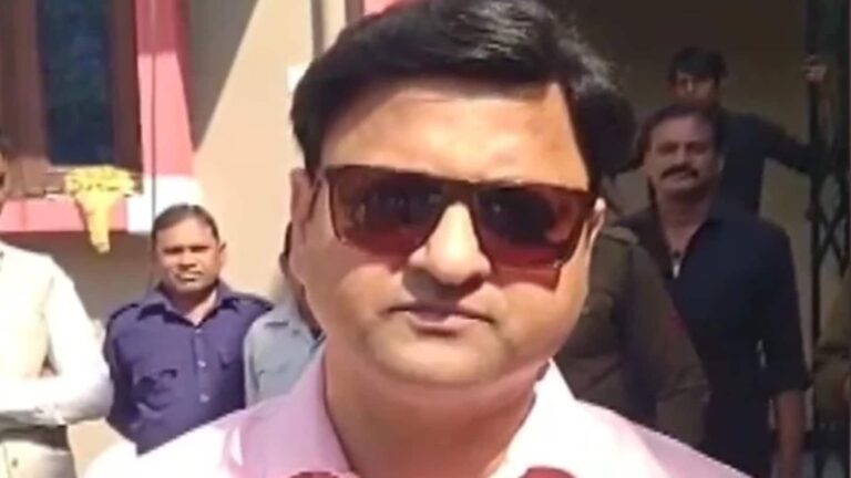 Indore Water Contamination: देवास SDM की घोर लापरवाही, सरकारी आदेश में किया ‘घंटा’ शब्द का प्रयोग, हुए निलंबित