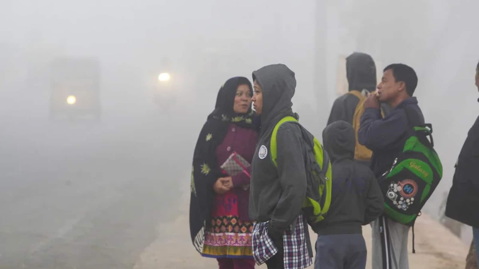 Delhi Coldest Morning: दिल्ली में इस सीजन की सबसे ठंडी सुबह, तापमान गिरकर पहुंचा 3°C, पंजाब और हरियाणा में रेड अलर्ट