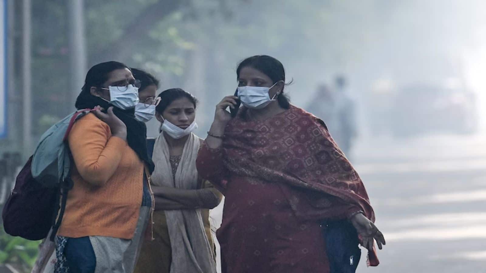 Delhi AQI: दिल्ली-NCR में कड़ाके की ठंड और जहरीली हवा का कहर, 3°C तक गिरा पारा; AQI 600 के पार
