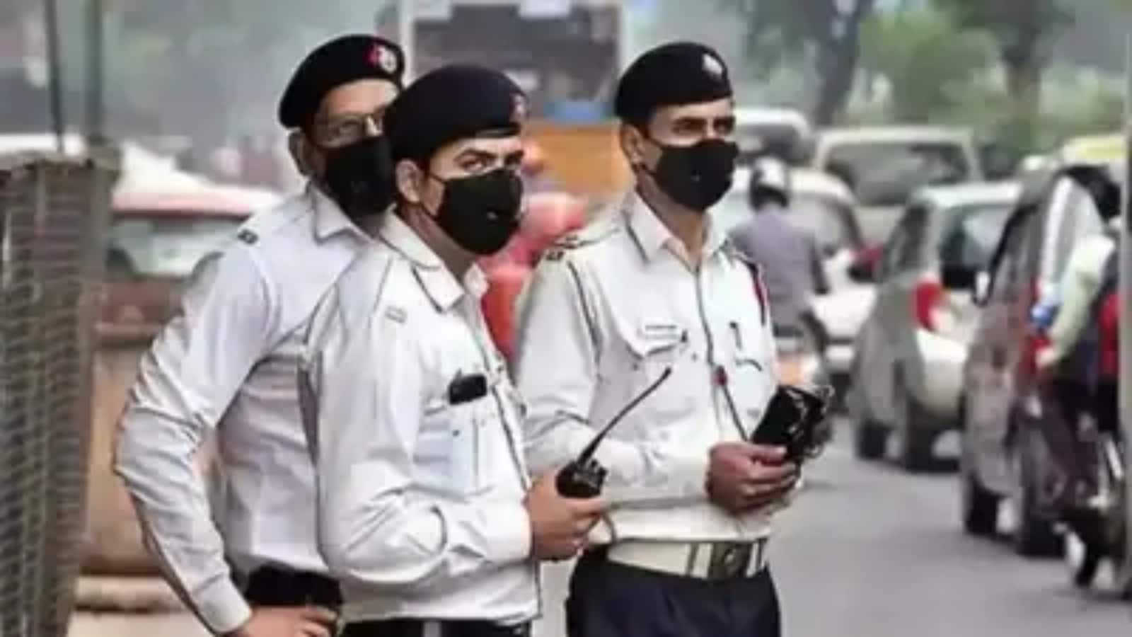 Delhi Traffic Advisory: बीटिंग रिट्रीट के फुल ड्रेस रिहर्सल से पहले दिल्ली ट्रैफिक पुलिस ने जारी की एडवाइजरी, ये मार्ग रहेंगे प्रतिबंधित