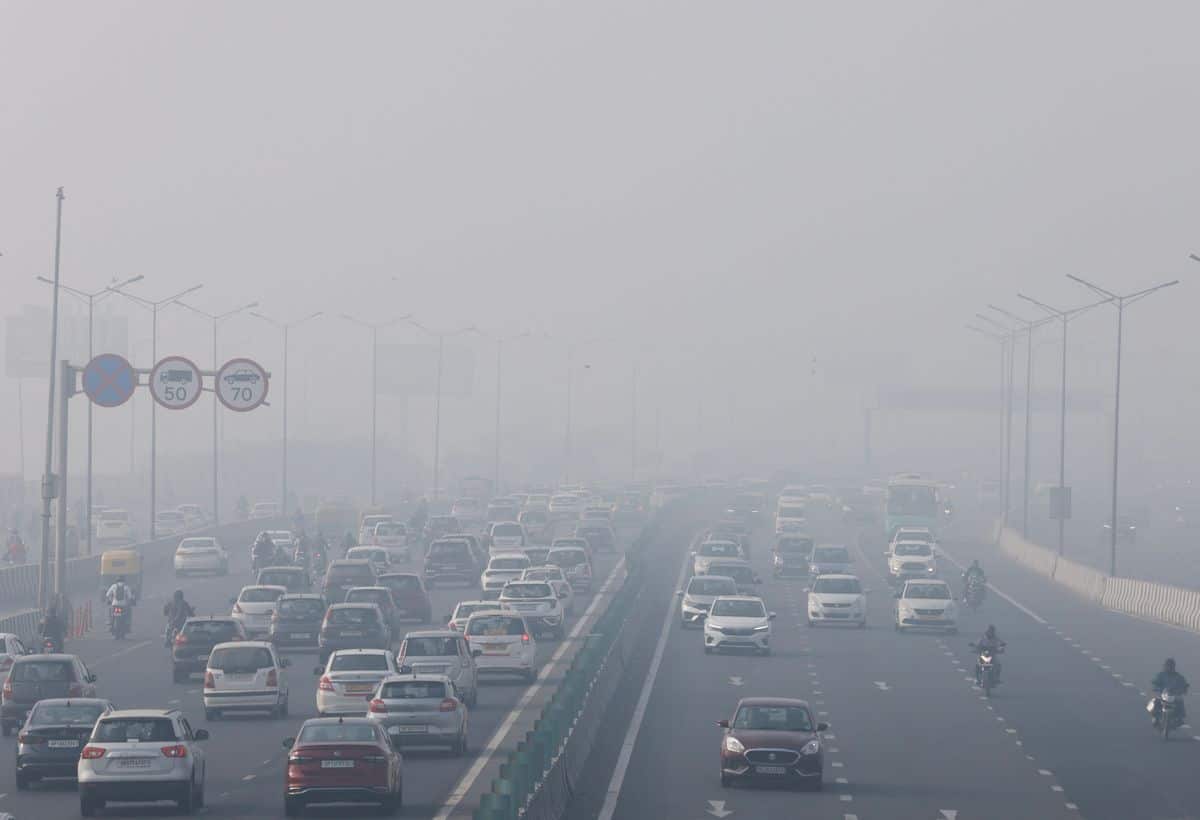Weather Update: दिल्ली-NCR और इन राज्यों में अगले 4 दिन कड़ाके की ठंड और बारिश, IMD का अलर्ट जारी